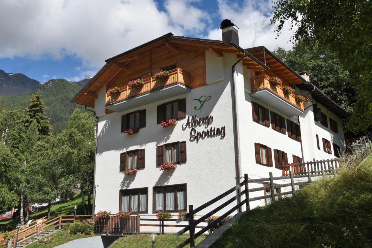 Albergo Sporting 佩约方缇 外观 照片